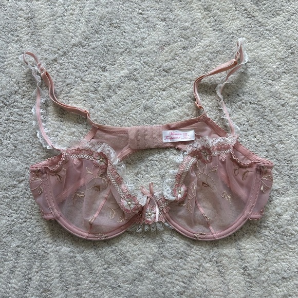 Temptations Pink Floral Lace Bra - Picture 2 of 5